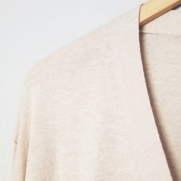 Quince Lightweight Cotton Cashmere Cardigan M V Neck Heather Oatmeal $128 Preppy - Picture 15 of 16